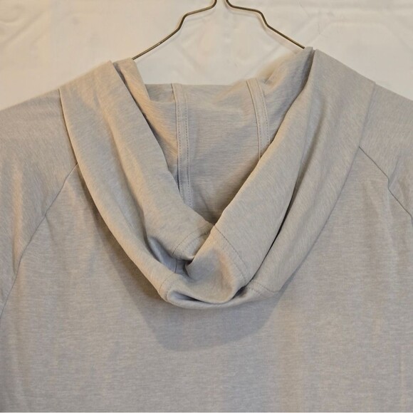 Xersion Studio Men's Heather Gray Long Sleeve Hoodie Activewear Shirt Medium NWT - Picture 12 of 14